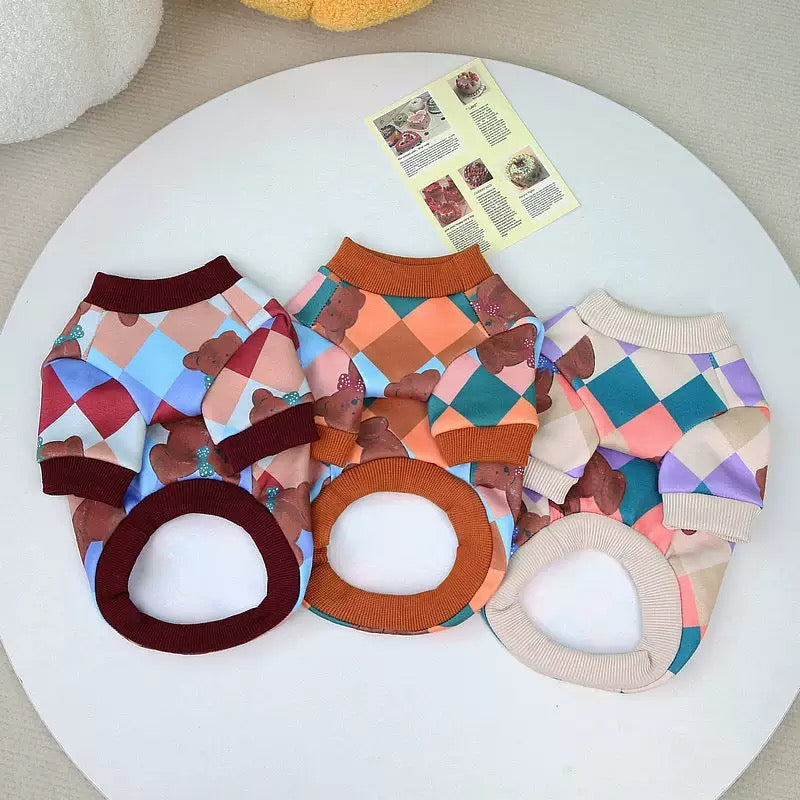 
                  
                    Polera Perro con Rombos
                  
                